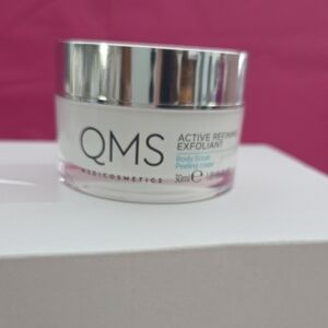 QMS Medicosmetics Exfoliant - Silver and White